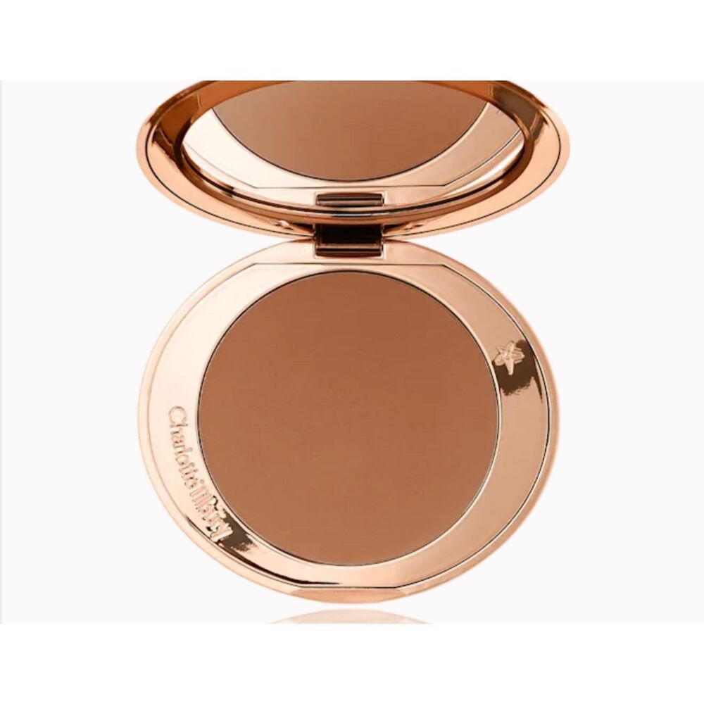 Charlotte Tilbury Airbrush Flawless Finish Refillable Setting Powder in 3 Tan